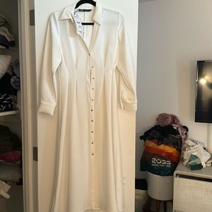 Beautiful white  Zara dress size small with gold buttons